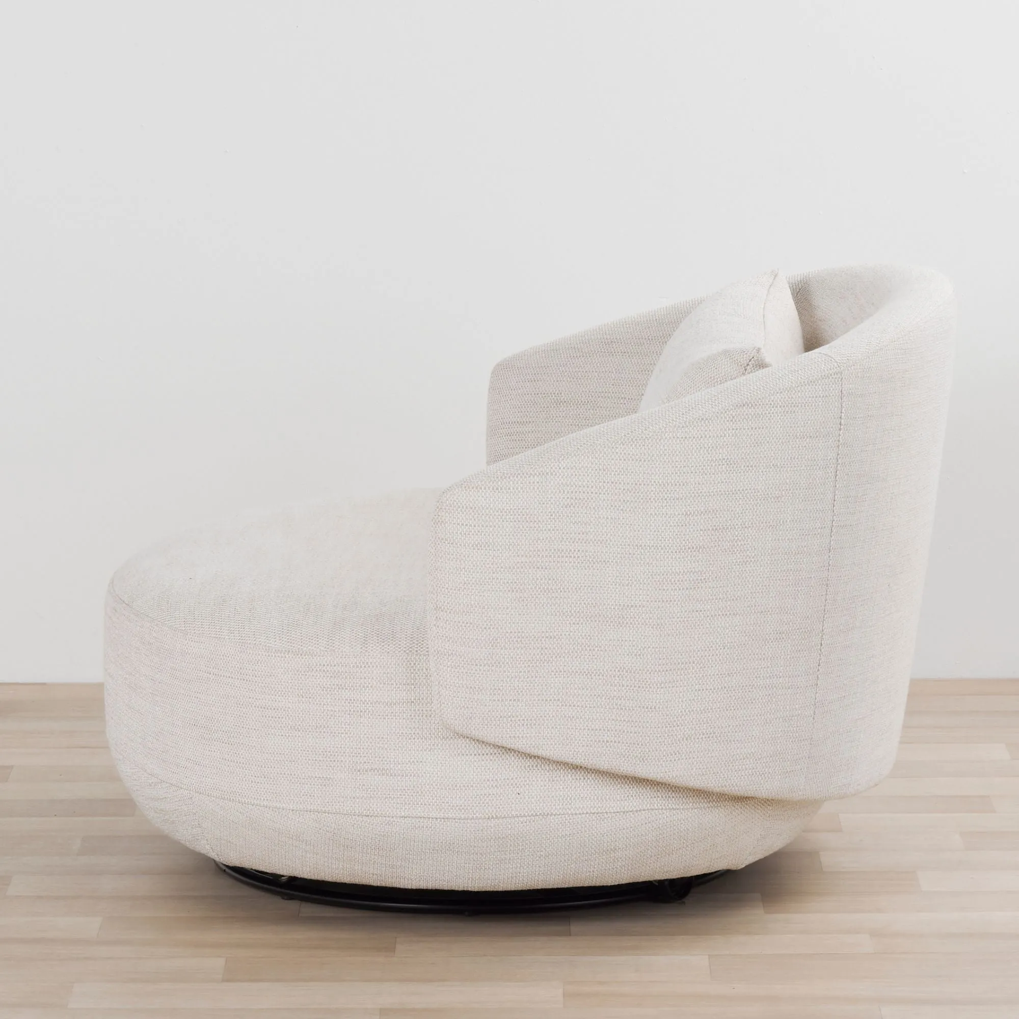 Lunar Swivel Chair - Natural